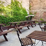 Patio *