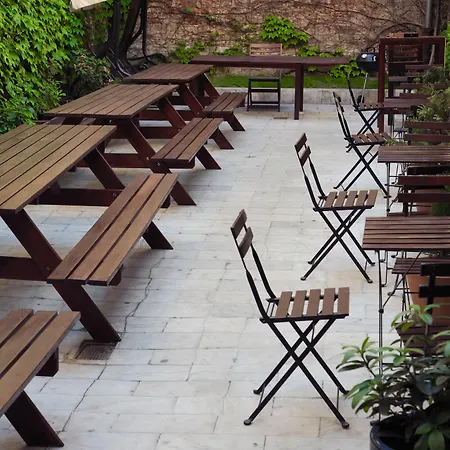 Patio Hostel Pressburg