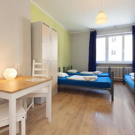 Hostel Patio Μπρατισλάβα
