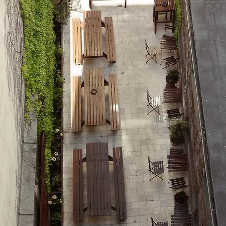 Patio Hostel *