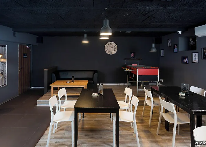 אכסניה Patio *